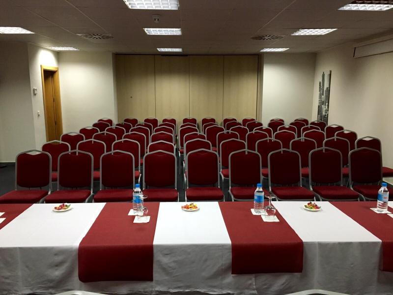 B&B Hotel Madrid Pinar De Las Rozas Екстериор снимка